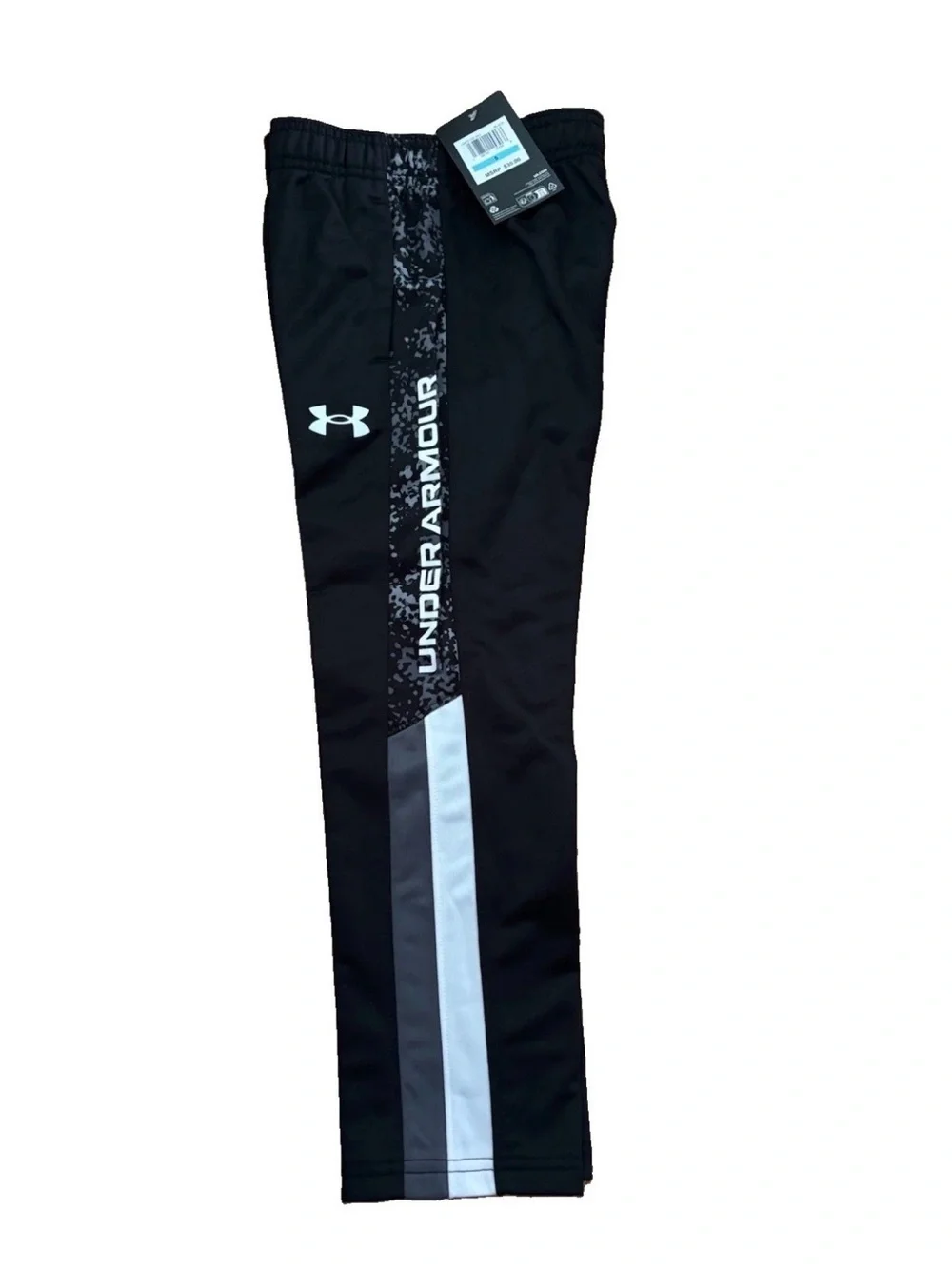 Under Armour Boys Track Pants & Jumping Beans Camo Hoodie - Size 5